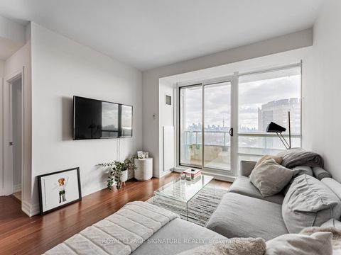 Photo 9 at 1607 - 500 St Clair Avenue W, Forest Hill South, Toronto