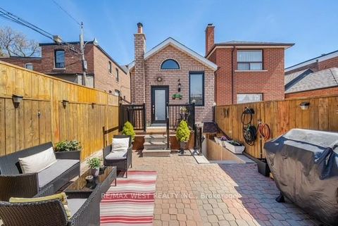 Photo 2 at 524 Salem Avenue N, Junction, Toronto
