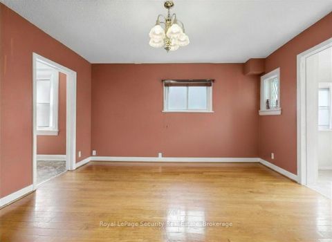Photo 6 at 31 Blandford Street, Oakwood Village, Toronto