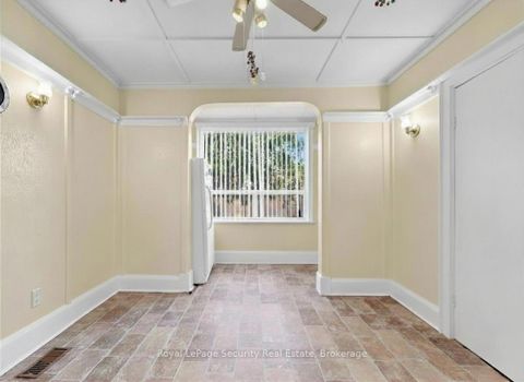 Photo 15 at 31 Blandford Street, Oakwood Village, Toronto