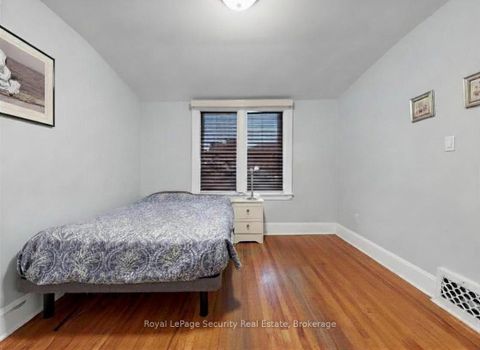Photo 20 at 31 Blandford Street, Oakwood Village, Toronto