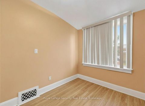 Photo 21 at 31 Blandford Street, Oakwood Village, Toronto