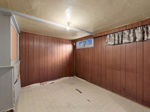 Photo 24 at 31 Blandford Street, Oakwood Village, Toronto