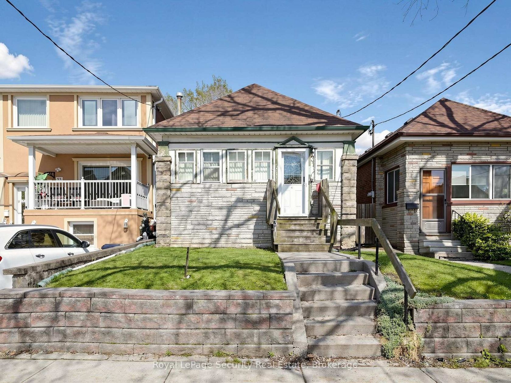 31 Blandford Street, Oakwood Village, Toronto photo number 2