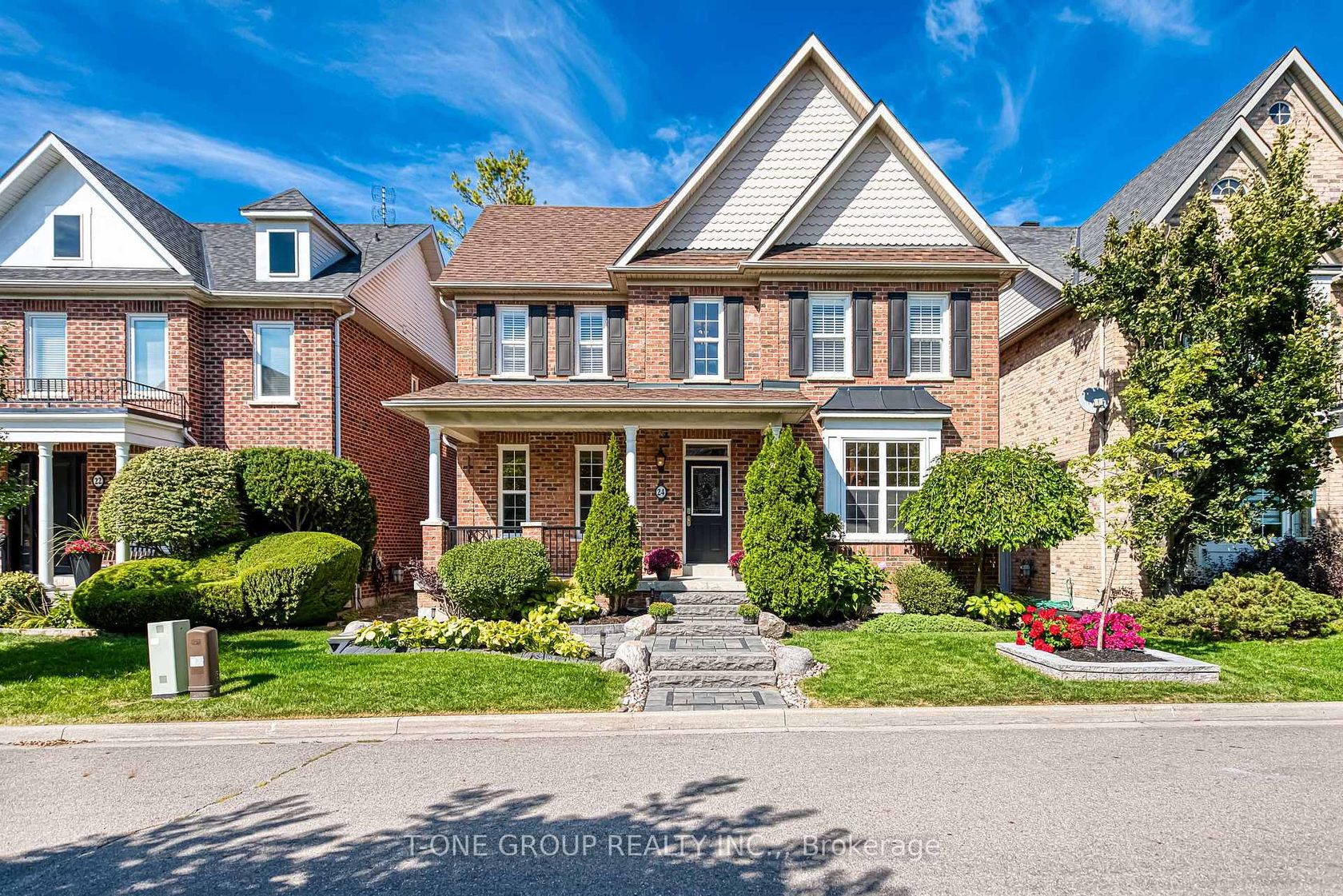 24 Port Rush Trail, Angus Glen, Markham photo number 2