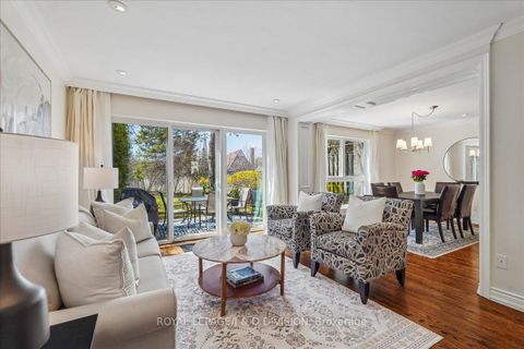 Photo 14 at 8 Crimson Millway, Windfields, Toronto