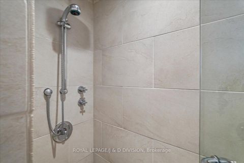 Photo 22 at 8 Crimson Millway, Windfields, Toronto