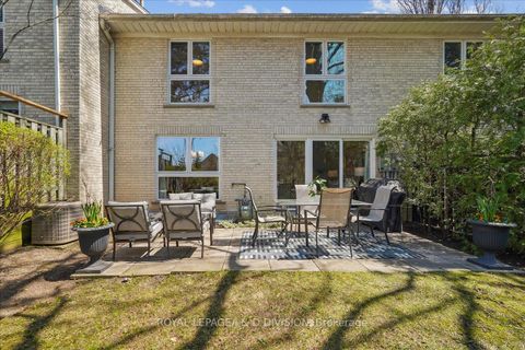 Photo 37 at 8 Crimson Millway, Windfields, Toronto