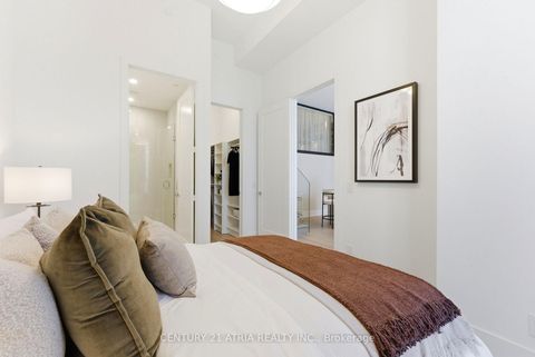 Photo 13 at 315 - 115 Denison Avenue, Chinatown, Toronto