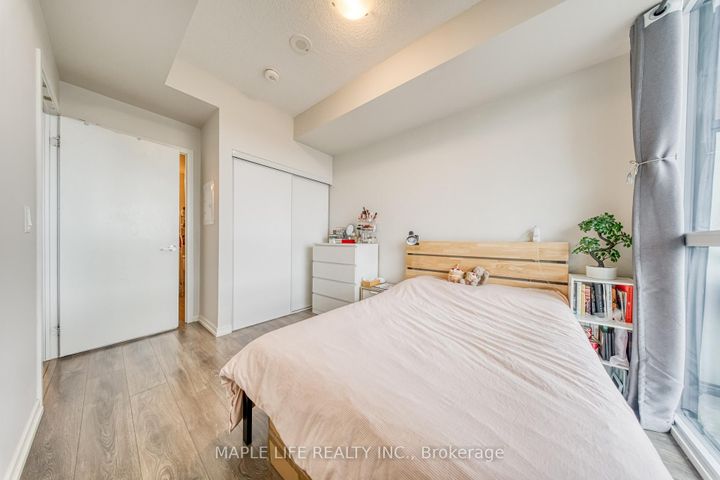 Photo 21 at 804 - 3237 Bayview Avenue, Bayview Village, Toronto