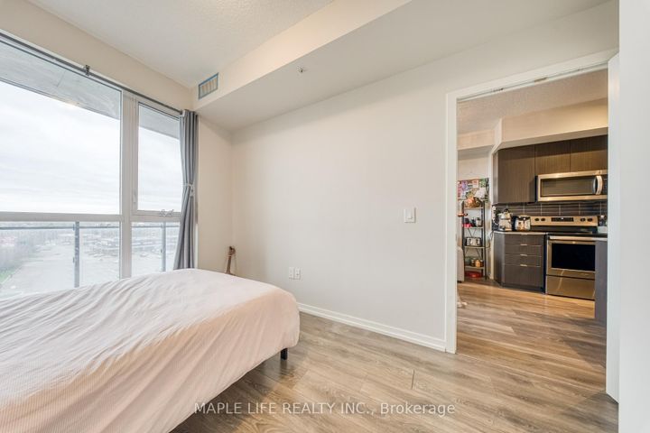 Photo 22 at 804 - 3237 Bayview Avenue, Bayview Village, Toronto