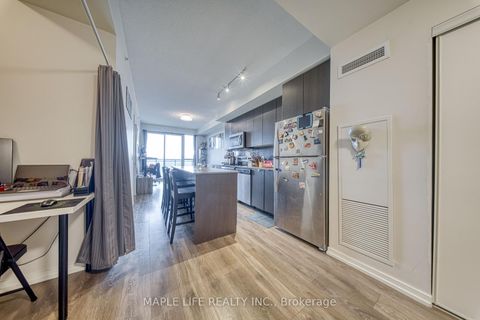 Photo 7 at 804 - 3237 Bayview Avenue, Bayview Village, Toronto