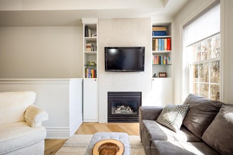 Photo 4 at C - 74 Coxwell Avenue, Coxwell, Toronto