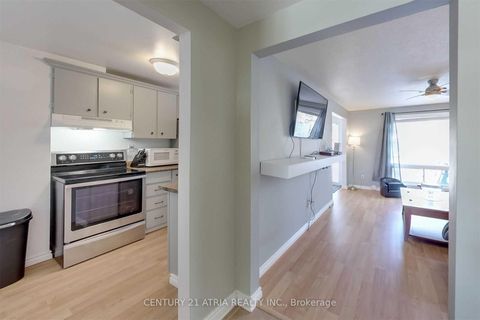 Photo 2 at 27 Dickens Drive, Letitia Heights, Barrie