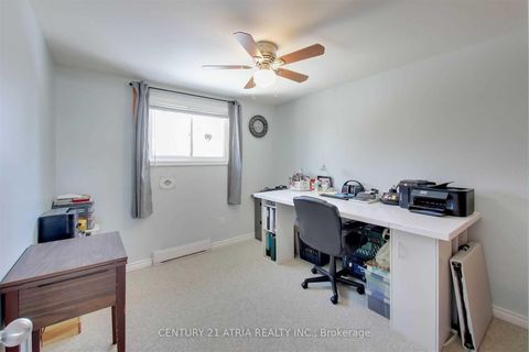 Photo 7 at 27 Dickens Drive, Letitia Heights, Barrie