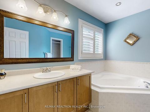 Photo 18 at 21 Watkins Glen Crescent, Bayview Wellington, Aurora