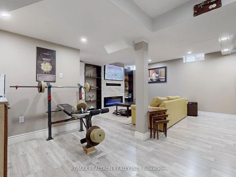 Photo 27 at 21 Watkins Glen Crescent, Bayview Wellington, Aurora