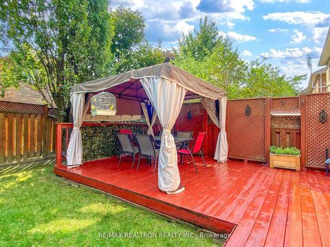 Photo 33 at 21 Watkins Glen Crescent, Bayview Wellington, Aurora