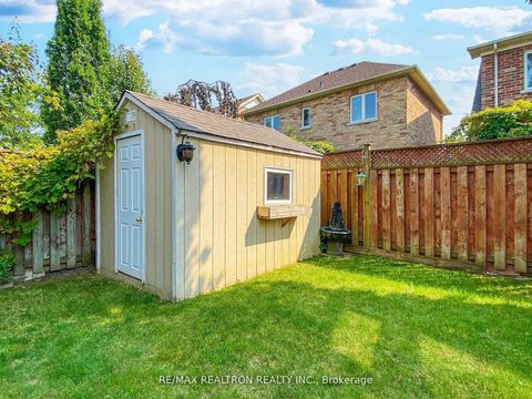 Photo 35 at 21 Watkins Glen Crescent, Bayview Wellington, Aurora