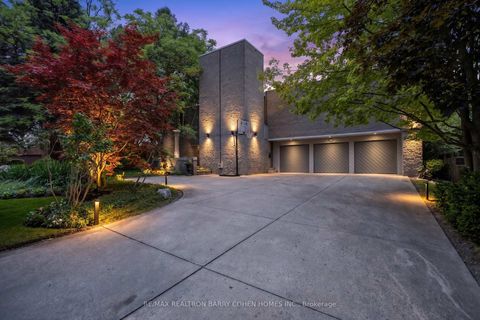 Photo 4 at 10 Penwood Crescent, Don Mills, Toronto