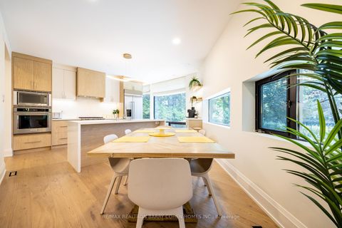 Photo 21 at 10 Penwood Crescent, Don Mills, Toronto
