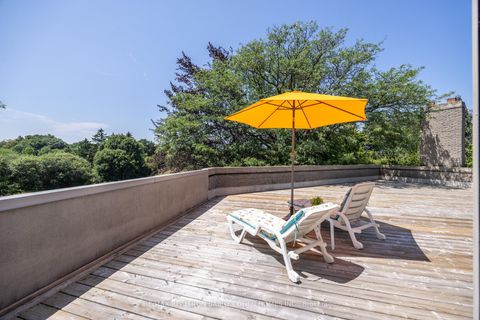 Photo 33 at 10 Penwood Crescent, Don Mills, Toronto