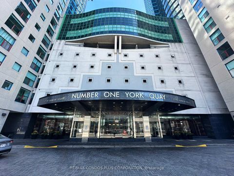 Photo 2 at 3005 - 77 Harbour Square, Waterfront Communities C1, Toronto