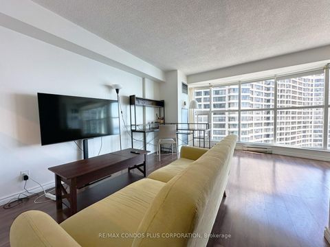 Photo 6 at 3005 - 77 Harbour Square, Waterfront Communities C1, Toronto
