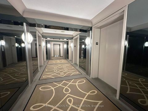 Photo 25 at 3005 - 77 Harbour Square, Waterfront Communities C1, Toronto