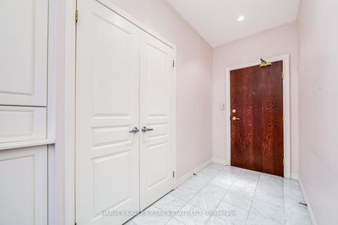 Photo 1 at 903 - 1 Deer Park Crescent, St. Clair, Toronto