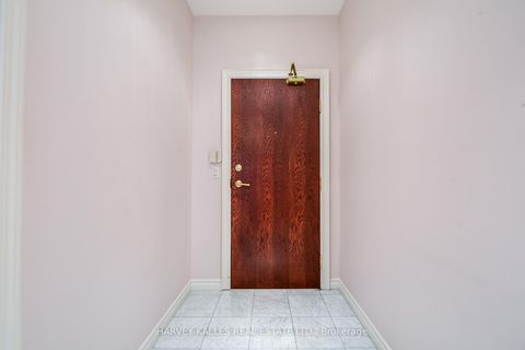 Photo 2 at 903 - 1 Deer Park Crescent, St. Clair, Toronto