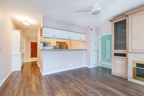 Photo 6 at 903 - 1 Deer Park Crescent, St. Clair, Toronto