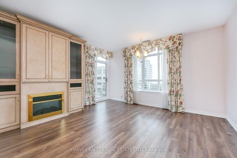Photo 8 at 903 - 1 Deer Park Crescent, St. Clair, Toronto