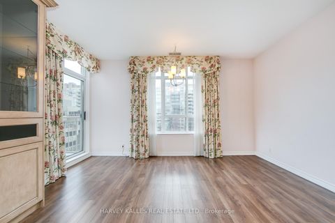 Photo 9 at 903 - 1 Deer Park Crescent, St. Clair, Toronto