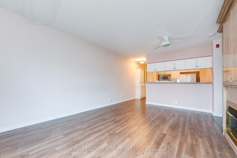 Photo 10 at 903 - 1 Deer Park Crescent, St. Clair, Toronto