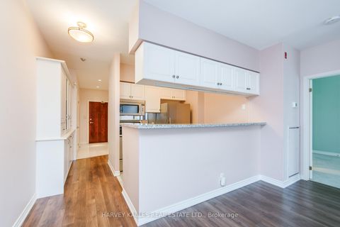 Photo 14 at 903 - 1 Deer Park Crescent, St. Clair, Toronto