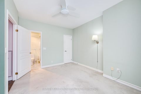 Photo 22 at 903 - 1 Deer Park Crescent, St. Clair, Toronto