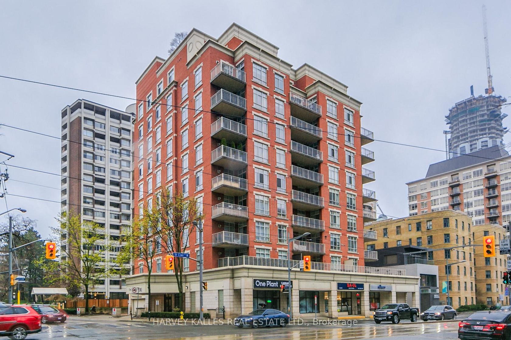 903 - 1 Deer Park Crescent, St. Clair, Toronto photo number 2