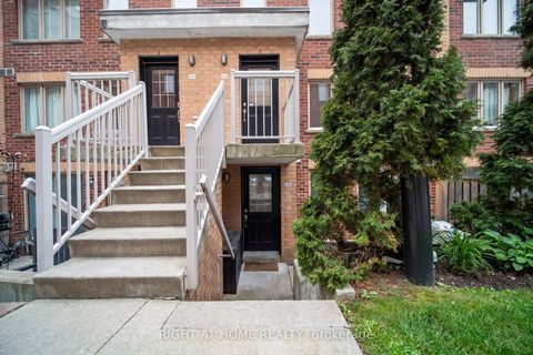 Photo 2 at 112 - 1 Ruttan Street, Dufferin Grove, Toronto