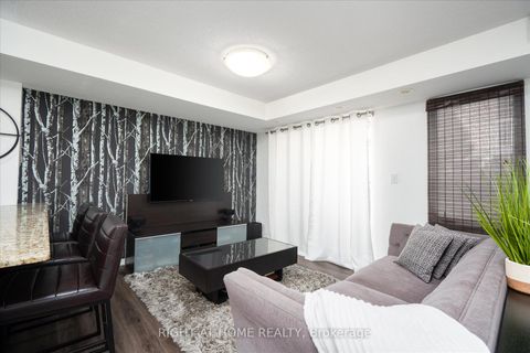 Photo 6 at 112 - 1 Ruttan Street, Dufferin Grove, Toronto