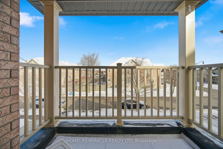 Photo 11 at 26 GOLDSBORO Road, Bram East, Brampton