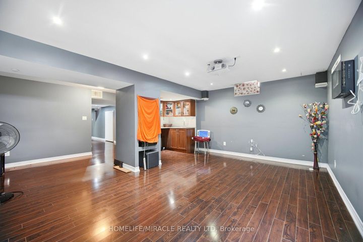 Photo 16 at 26 GOLDSBORO Road, Bram East, Brampton