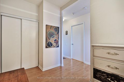 Photo 12 at 911 - 1600 Keele Street, Eglinton West, Toronto