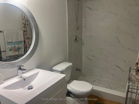 Photo 20 at 911 - 1600 Keele Street, Eglinton West, Toronto
