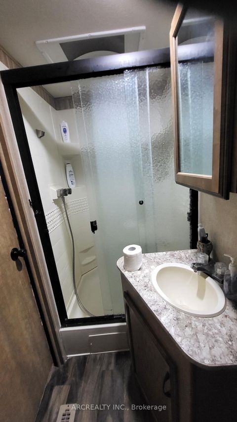 Photo 12 at 13 Horseshoe Circle, Pefferlaw, Georgina