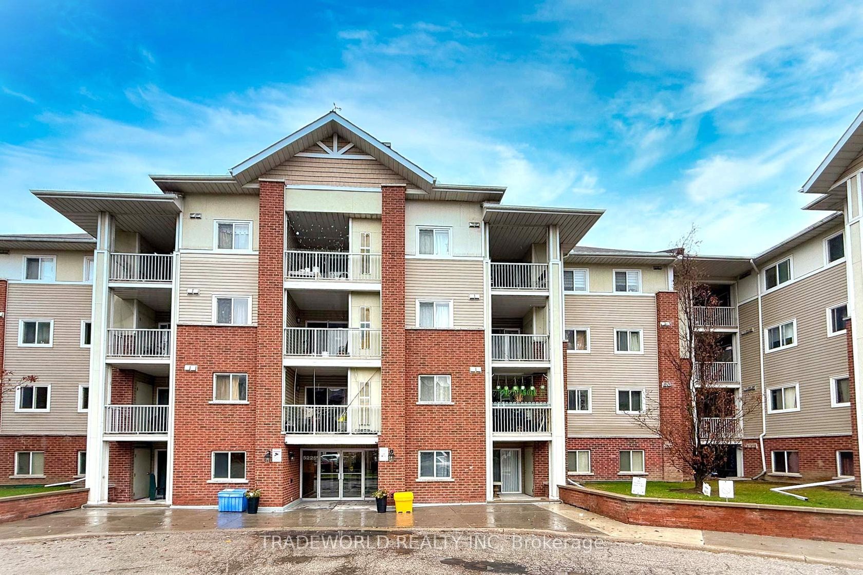 201 - 5225 Finch Avenue E, Agincourt North, Toronto 