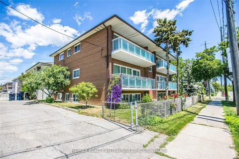 Photo 5 at 54 Rabbit Lane, West Deane, Toronto