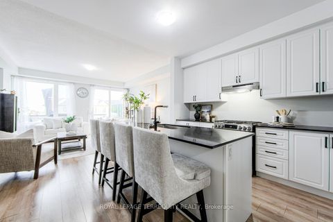 Photo 10 at 19 Assunta Lane, Bowmanville, Clarington
