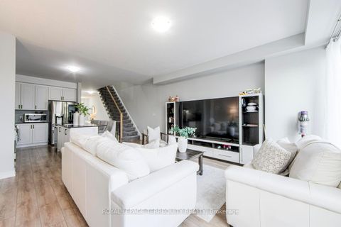 Photo 18 at 19 Assunta Lane, Bowmanville, Clarington