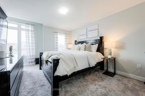 Photo 23 at 19 Assunta Lane, Bowmanville, Clarington